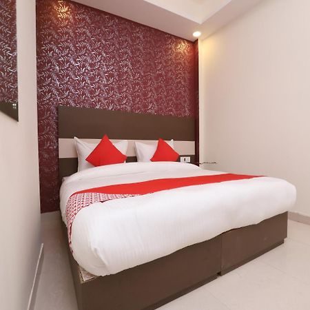 Hotel Le Princess @ Airport New Delhi Buitenkant foto