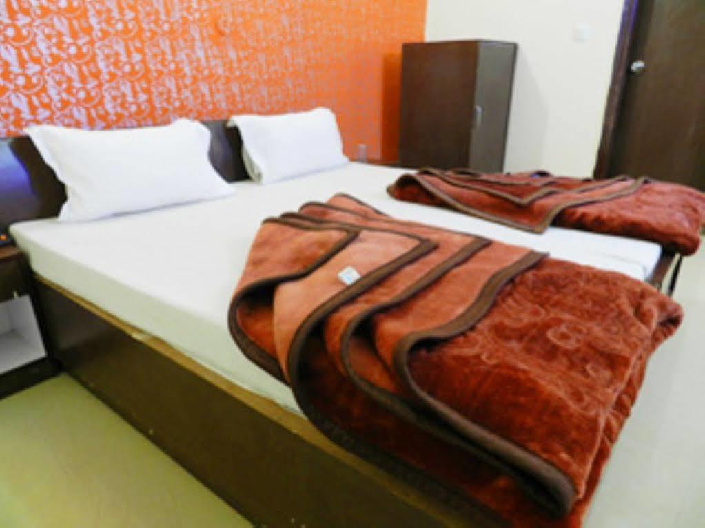 Hotel Le Princess @ Airport New Delhi Buitenkant foto