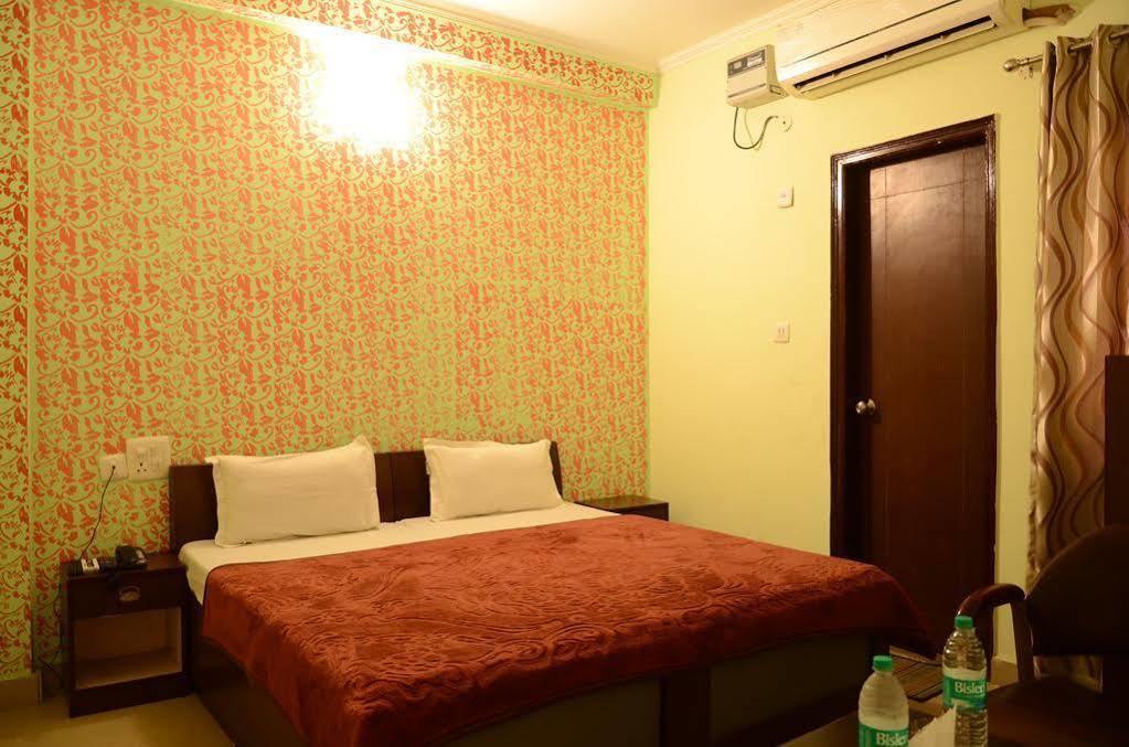Hotel Le Princess @ Airport New Delhi Buitenkant foto