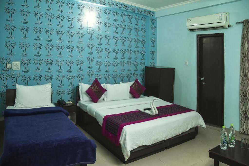 Hotel Le Princess @ Airport New Delhi Buitenkant foto