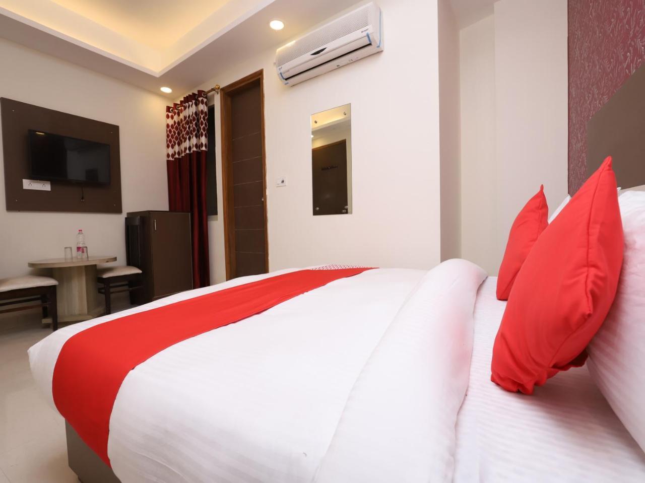 Hotel Le Princess @ Airport New Delhi Buitenkant foto