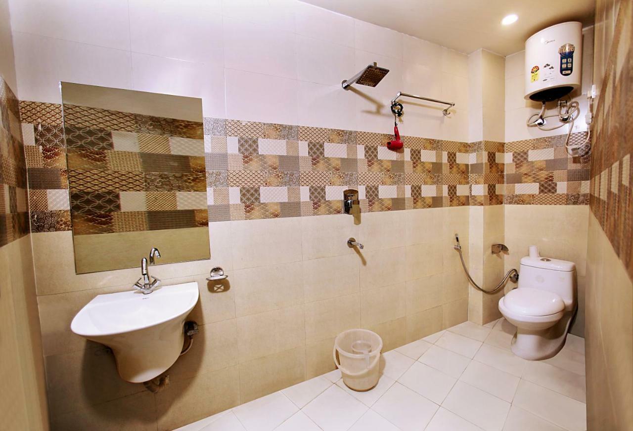 Hotel Le Princess @ Airport New Delhi Buitenkant foto
